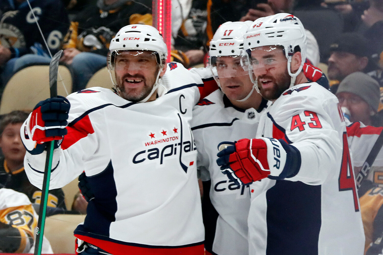 «Вашингтон» обыграл «Питтсбург» и сохранил шансы на плей-офф