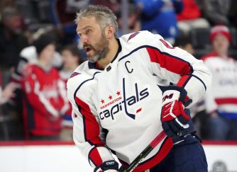 Овечкин установил рекорд в истории НХЛ, забросив 900-ю шайбу