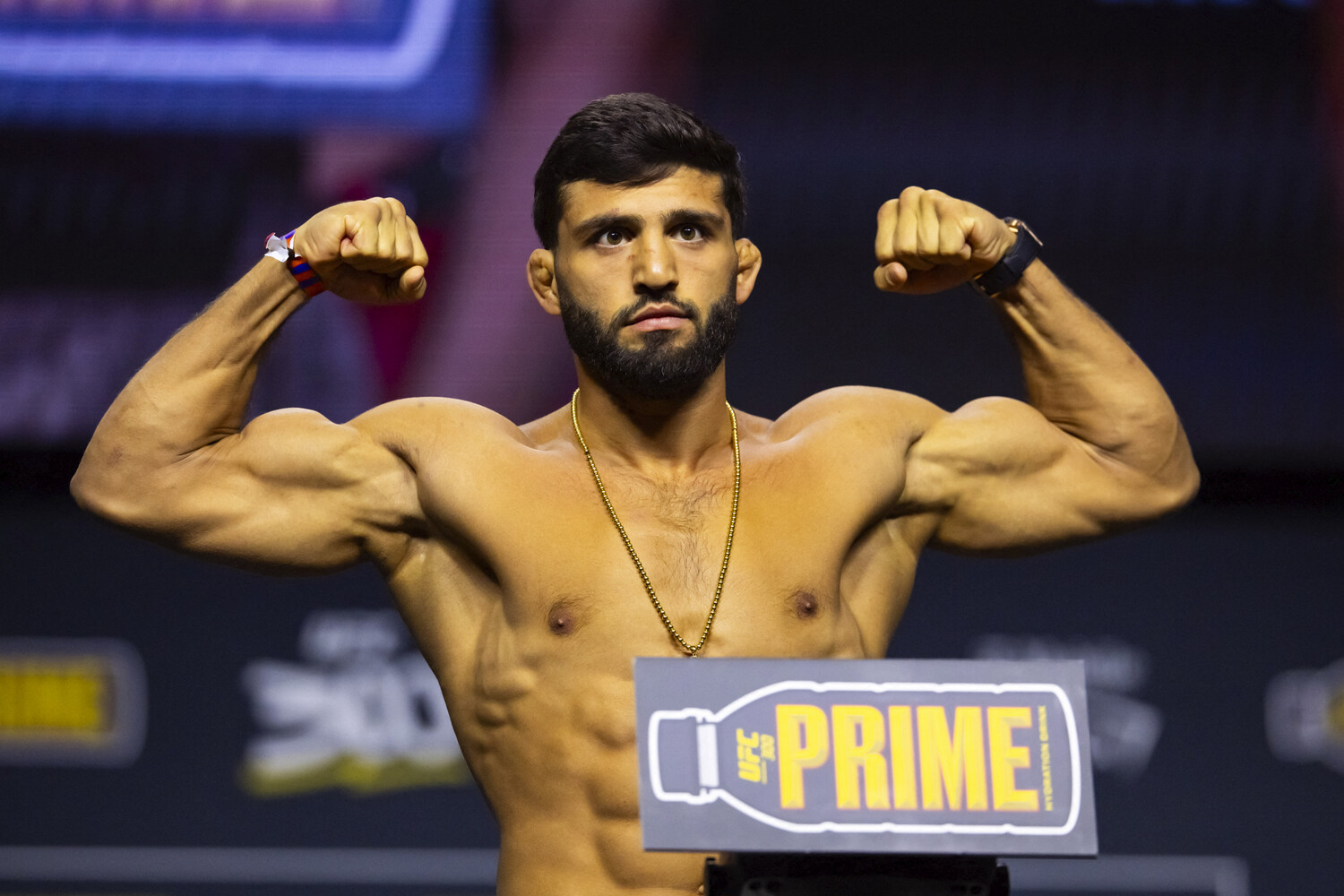 Арман Царукян задушил Мухаммада Мокаева на турнире в Бразилии