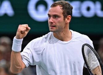 Российский теннисист Сафиуллин поднялся на три позиции в рейтинге ATP