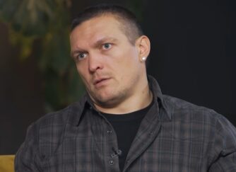 Украинский боксер Усик отказался от звания чемпиона мира