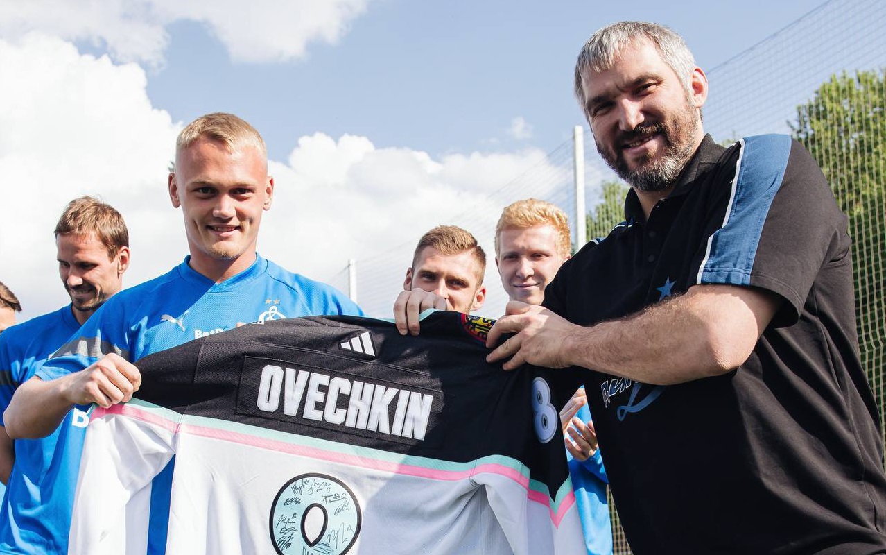 Овечкин предрек «Динамо» победу в чемпионате России Овечкин предрек «Динамо» победу в чемпионате России