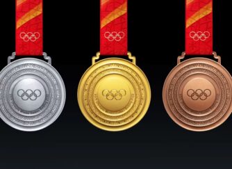 Отобранные у России золотые медали ОИ-2022 передадут американцам 7 августа